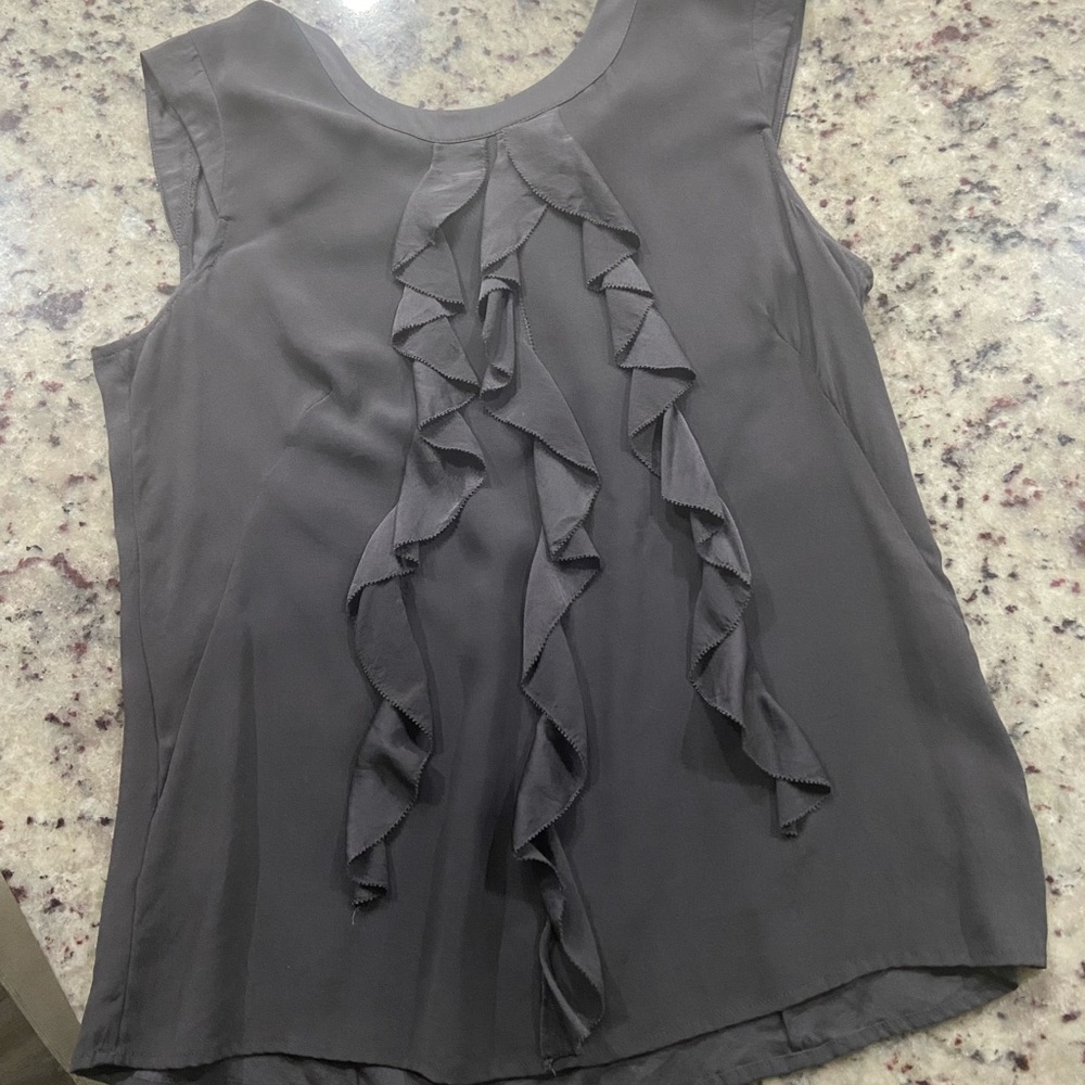 ANN TAYLOR SHELL / Color: Gray / Size: Small